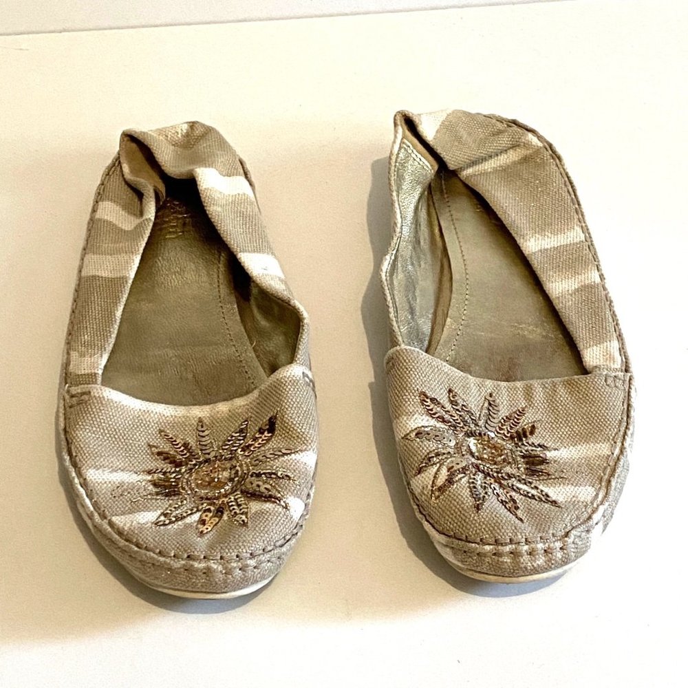 Coach Rorie Tan White Gold Flats Size 9.5